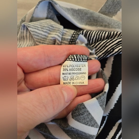 3RStreetwear | Striped Black and White Maxi Dress, Size L - Picture 8 of 8